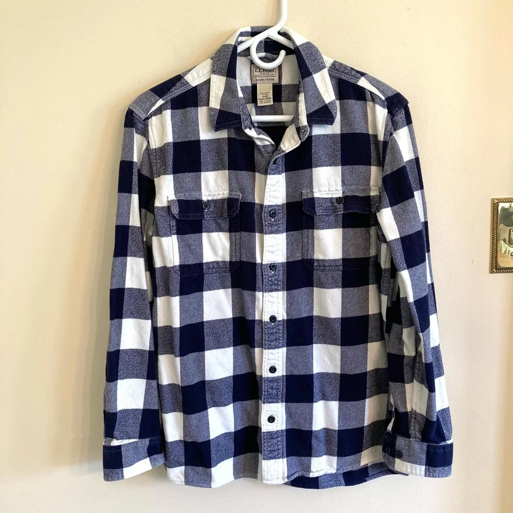 L.L. Bean Shirt - Picture 6 of 6